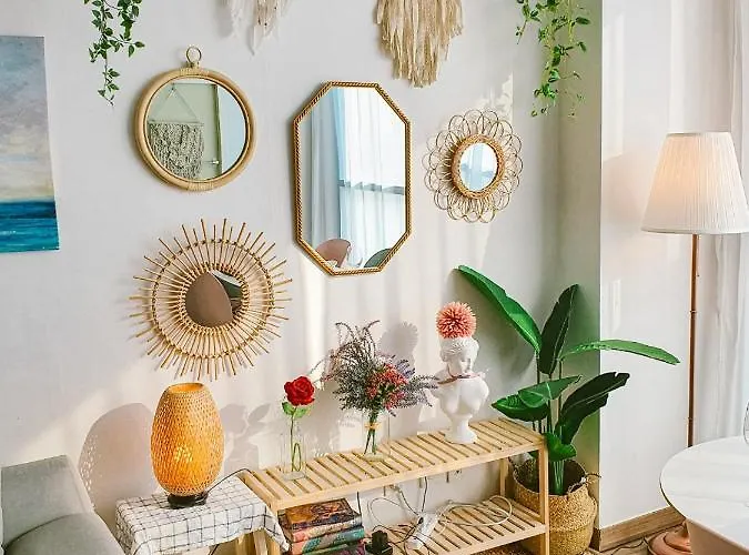 Fall In The View Apartment